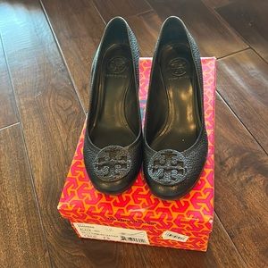 Tory Burch Sally tumbled leather wedge